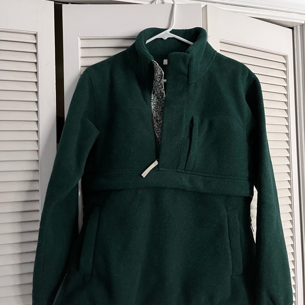 Wildlore Green All Phases Fleece Pullover for Pregnancy and Nursing